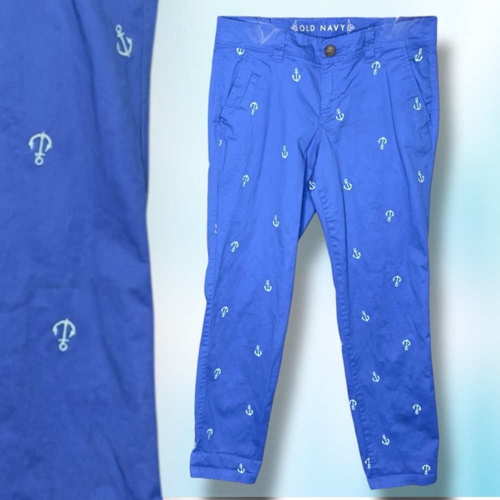 🌺OLD NAVY BLUE ANCHOR CROP PANTS